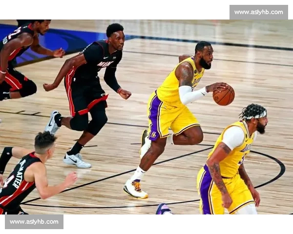 NBA湖人对决热火全场直播回放精彩瞬间深度解析战术数据看点